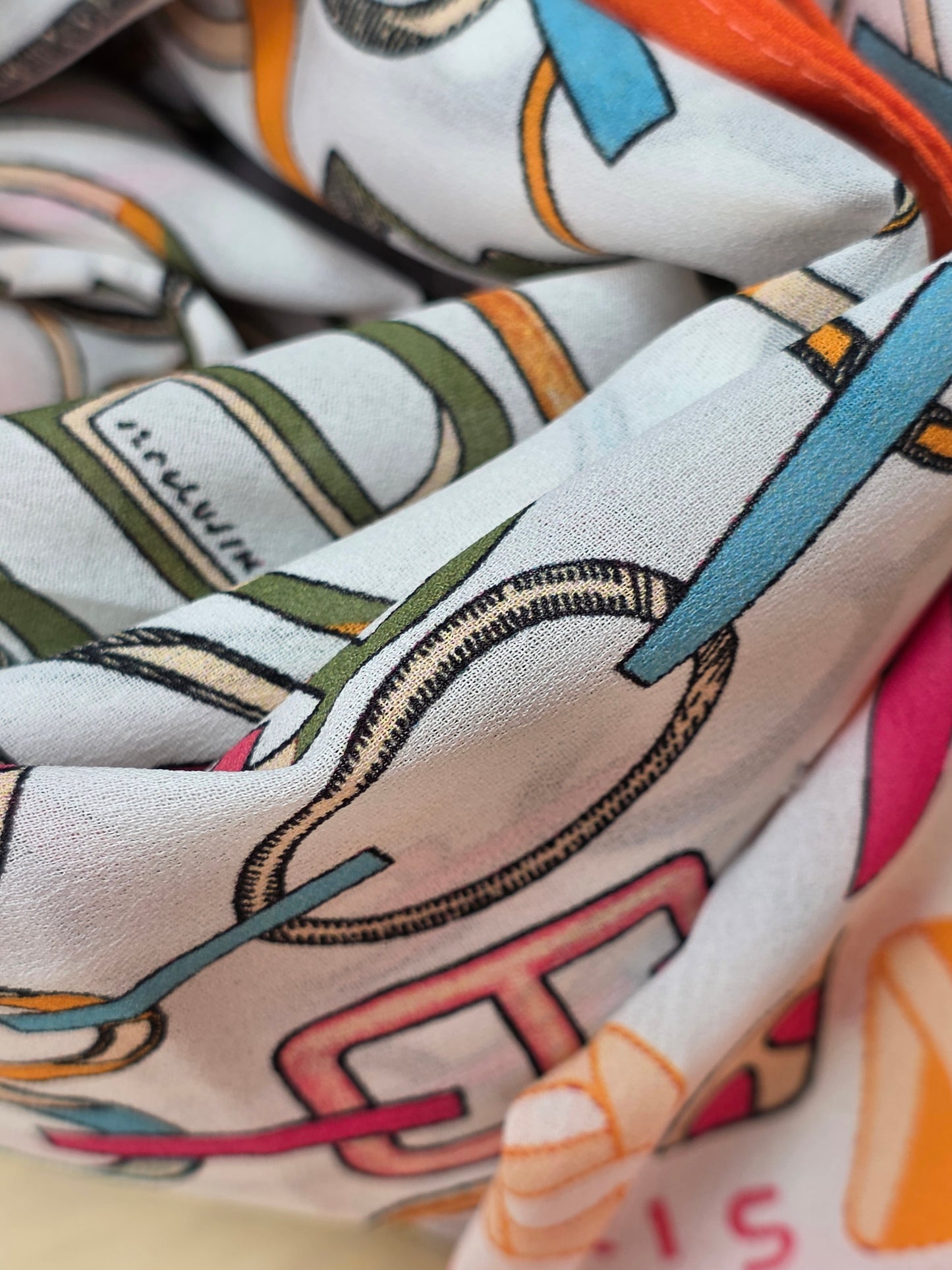 Foulard en Crêpe d'Italie 170×60 cm Modèle OB
