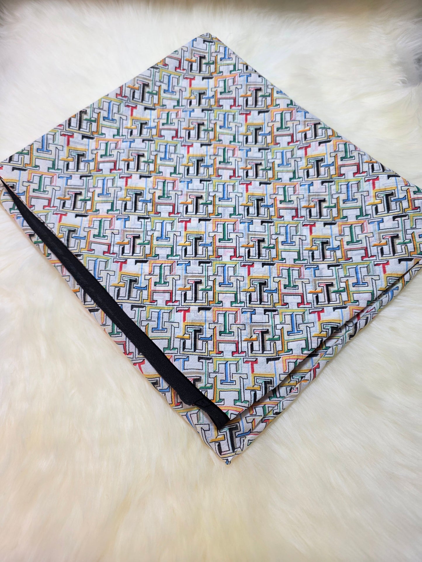 Foulard en Crêpe d'Italie Opaque 170×60 cm Modèle TM