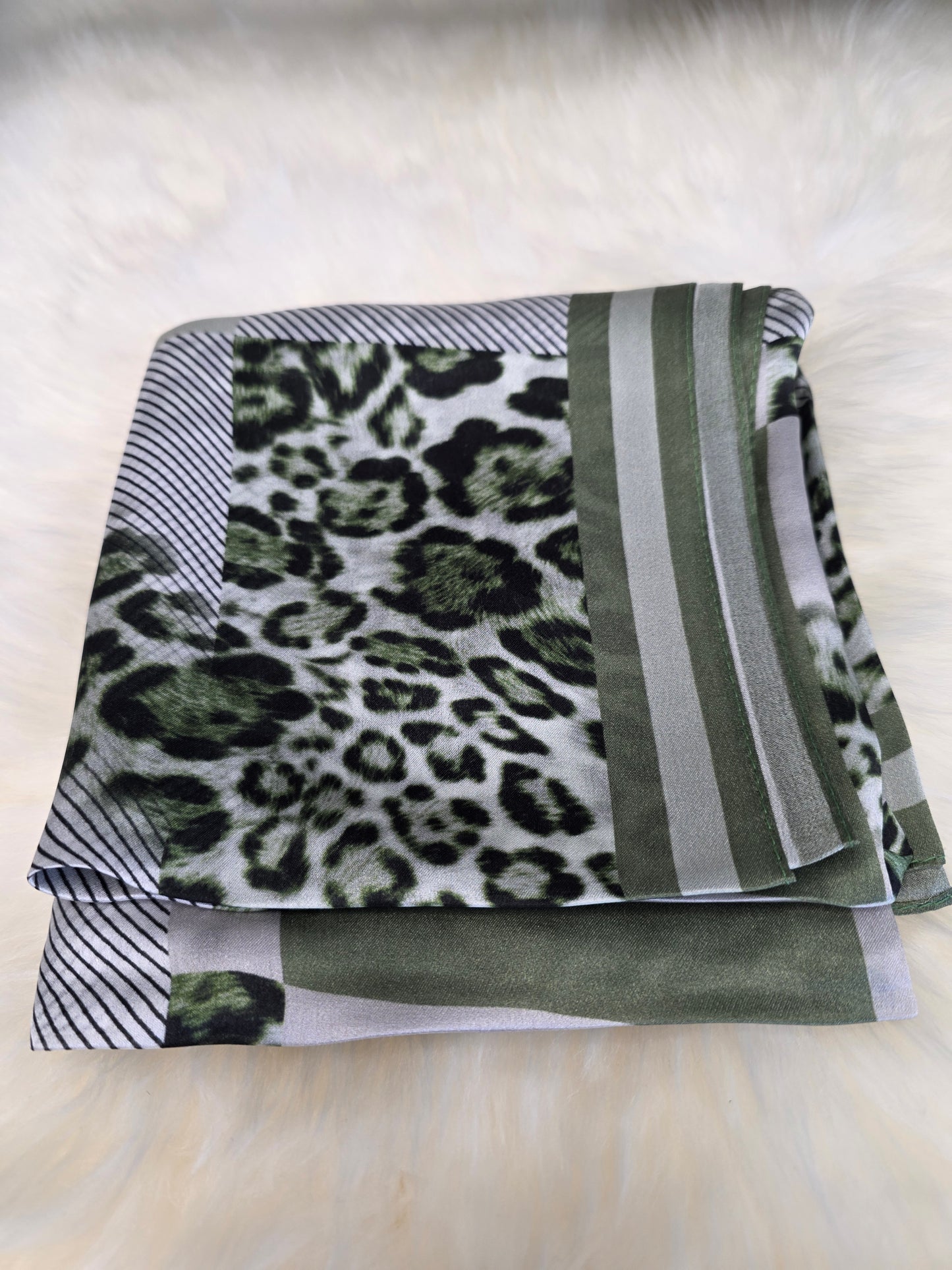 Foulard Soie Premium – Rectangle 170 x 60 cm Gris Vert olive