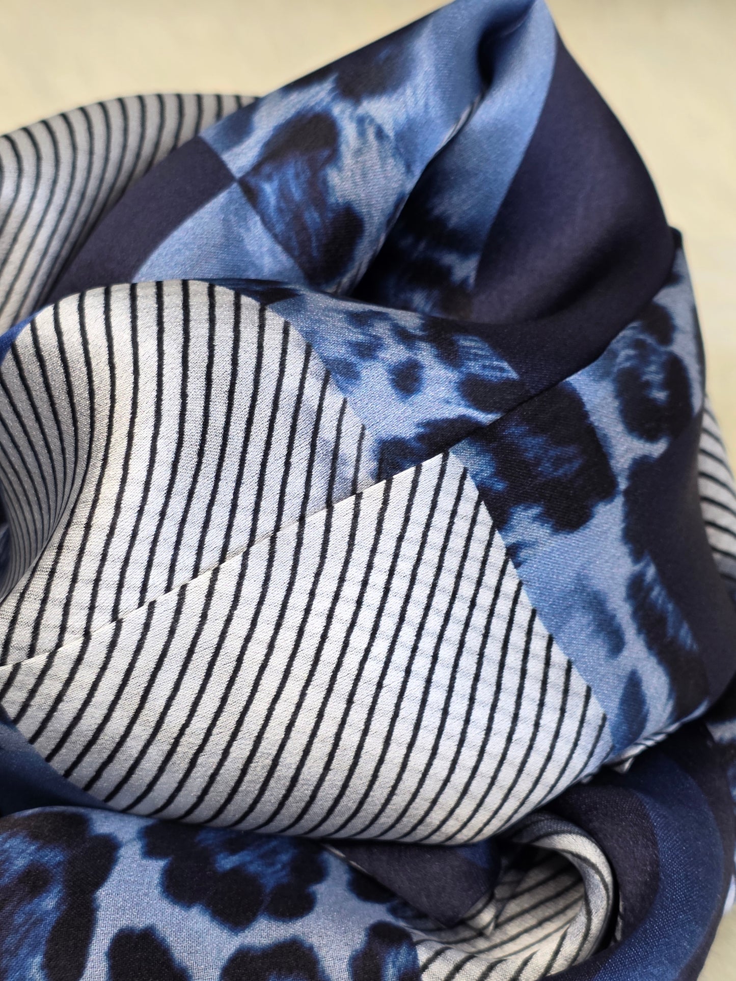 Foulard Soie Premium – Rectangle 170 x 60 cm Bleu marin