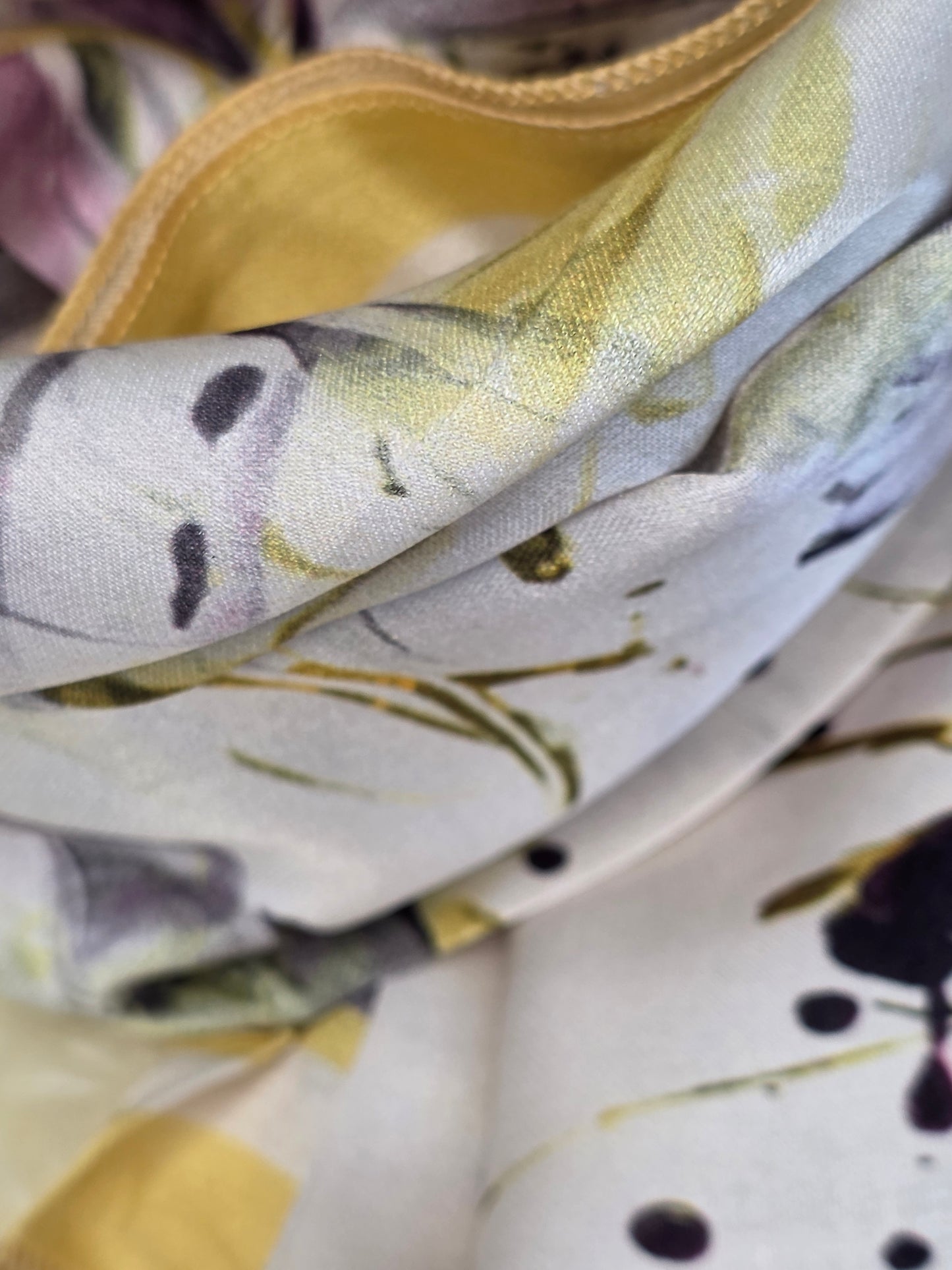Foulard en Fibre de Soie imprimé 170×60 cm A02