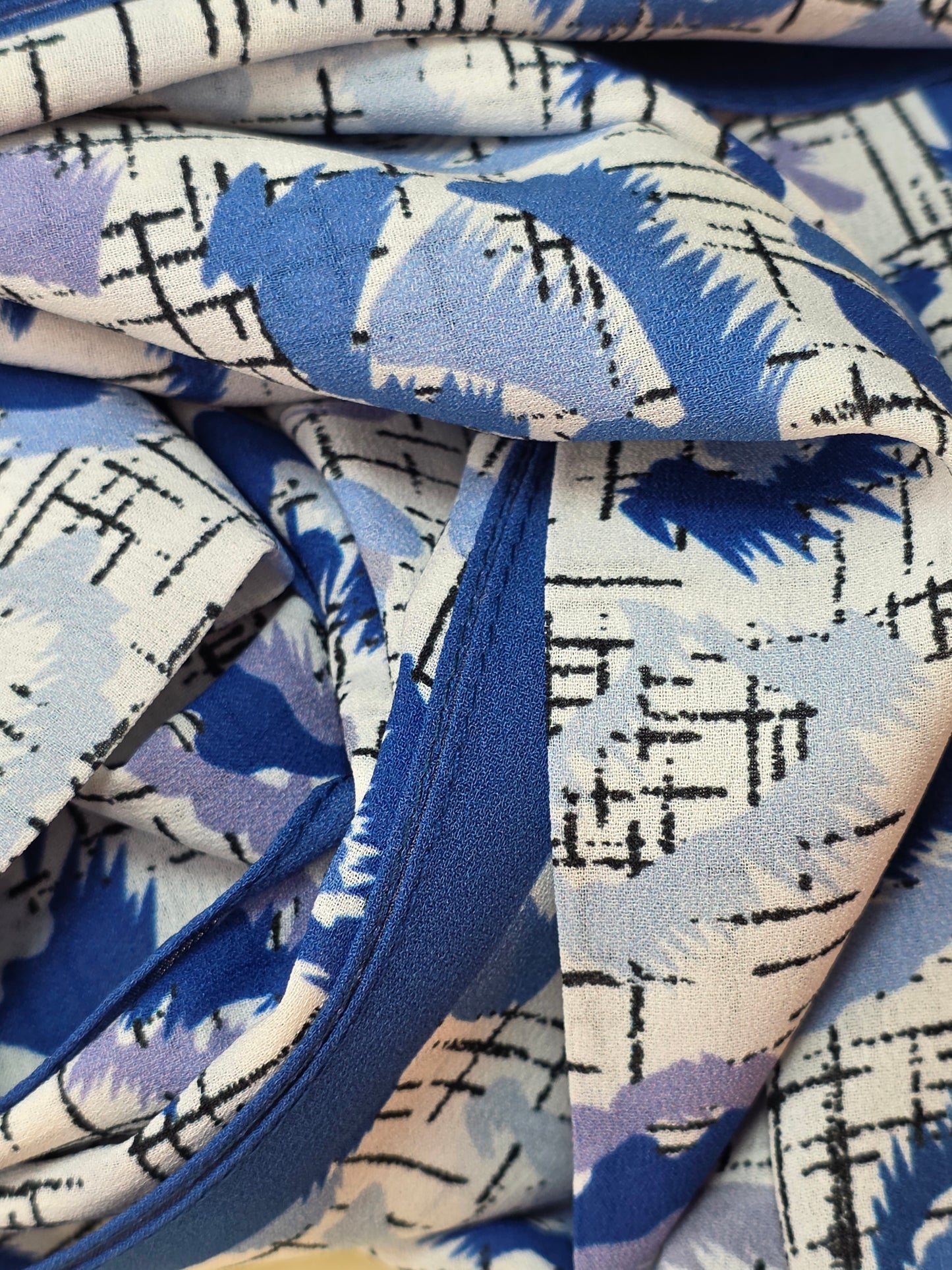 Foulard en Crêpe d'Italie 170×60 cm Modèle BB