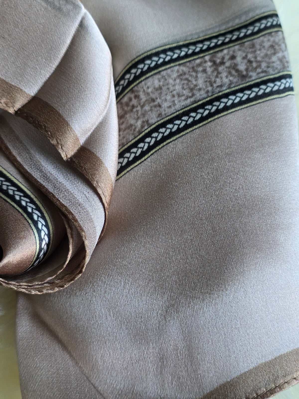 Foulard Soie Premium – Rectangle 170 x 60 cm beige taupe